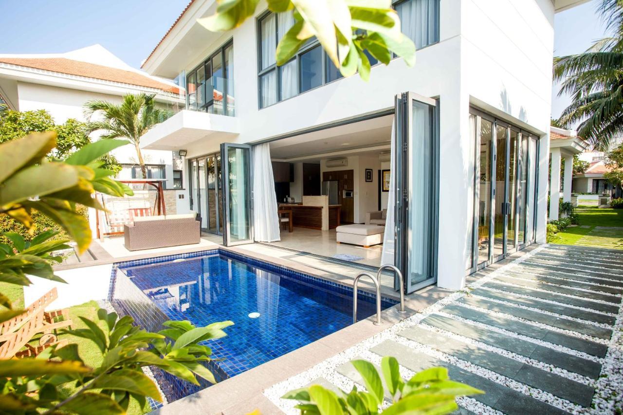 Deluxe Ocean Villa Along The Beach Da Nang Exteriör bild
