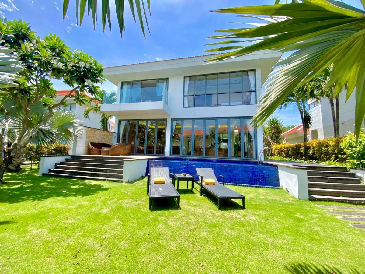 Deluxe Ocean Villa Along The Beach Da Nang Exteriör bild