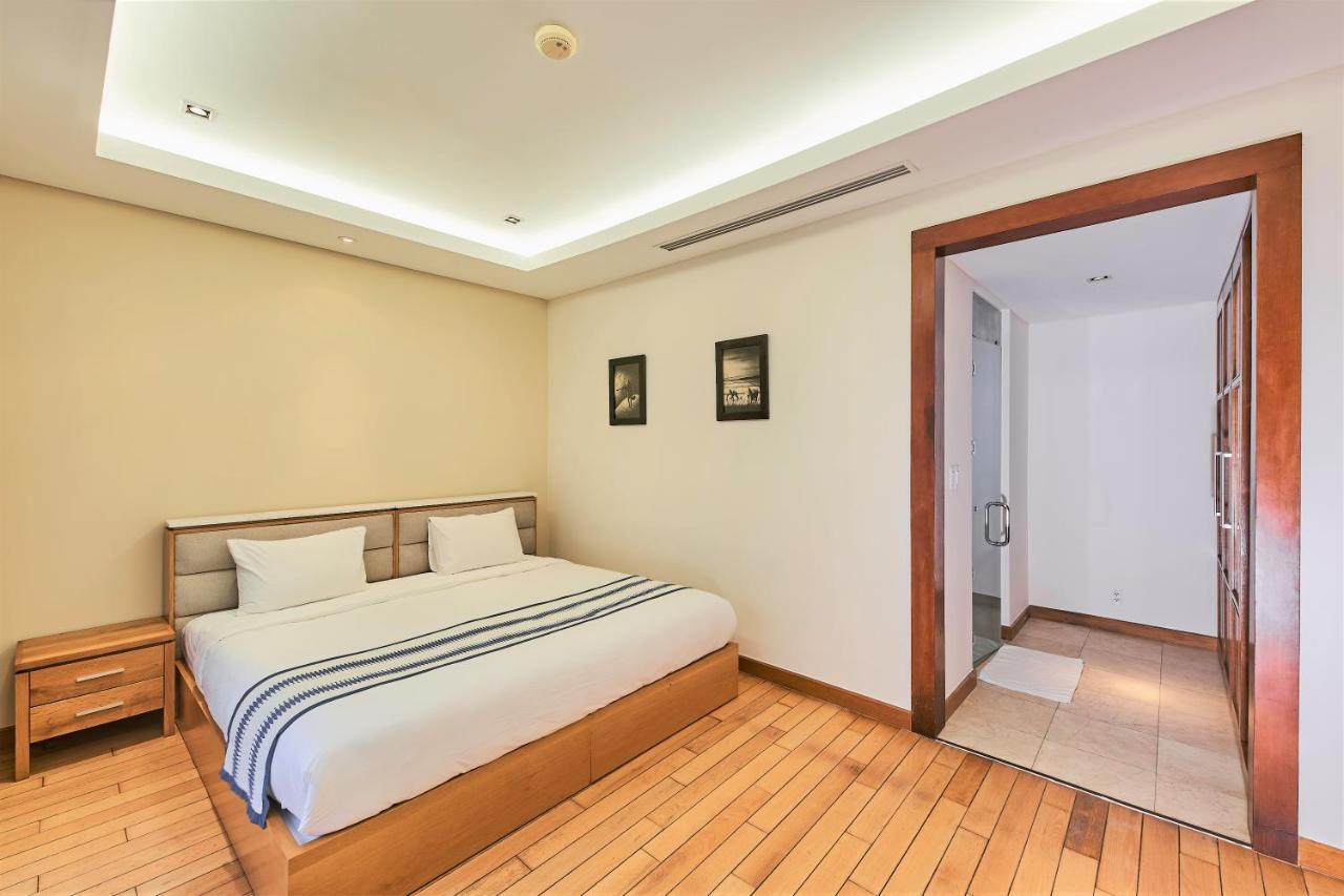 Deluxe Ocean Villa Along The Beach Da Nang Exteriör bild